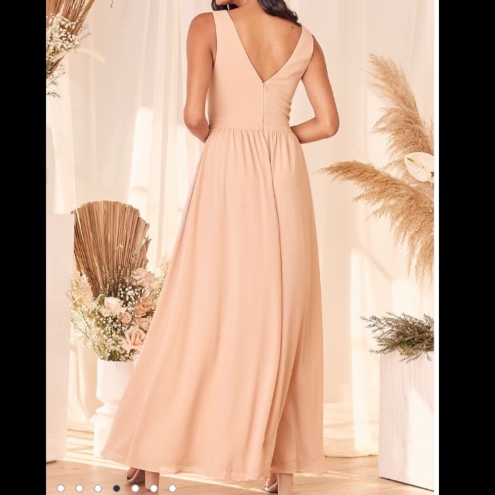 NWT Lulu’s - Make Me Marvel Blush V-Neck Sleeveless Maxi Dress - Picture 2 of 16